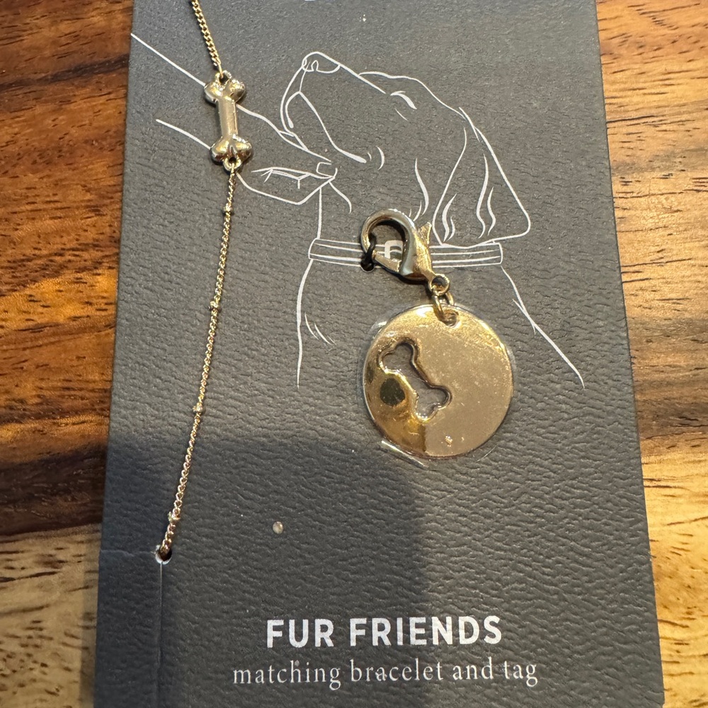 NWT DEMDACO Dog Charm Gold Chain Bracelet w bone FUR FRIENDS 7” chain w extensio